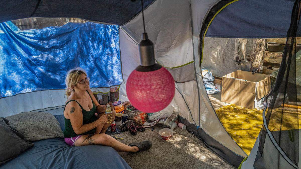 Citing extreme heat, federal judge extends ban on Sacramento clearing homeless camps