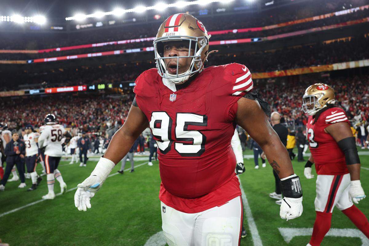 SANTA CLARA, CALIFORNIA - DECEMBER 28: Alfred Collins #95 of the San Francisco 49ers celebrates a win against the Chicago Bears following the game at Levi's Stadium on December 28, 2025 in Santa Clara, California. (Photo by Ezra Shaw/Getty Images)