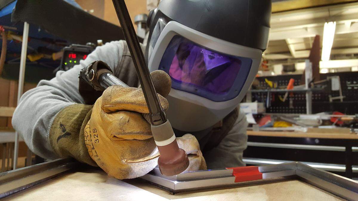 SF Metalworks is looking to relocate to Colusa-Yuba area later this summer, bringing with it about a dozen new jobs.