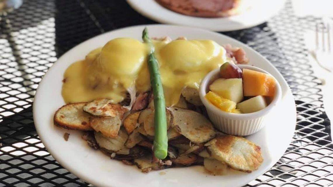 Lido Cafe & Bakery is known for diner classics like burgers, omelets and sandwiches