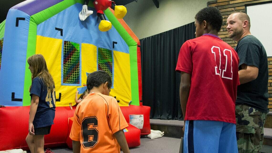 Agencies must work together to place foster kids. This bill will help