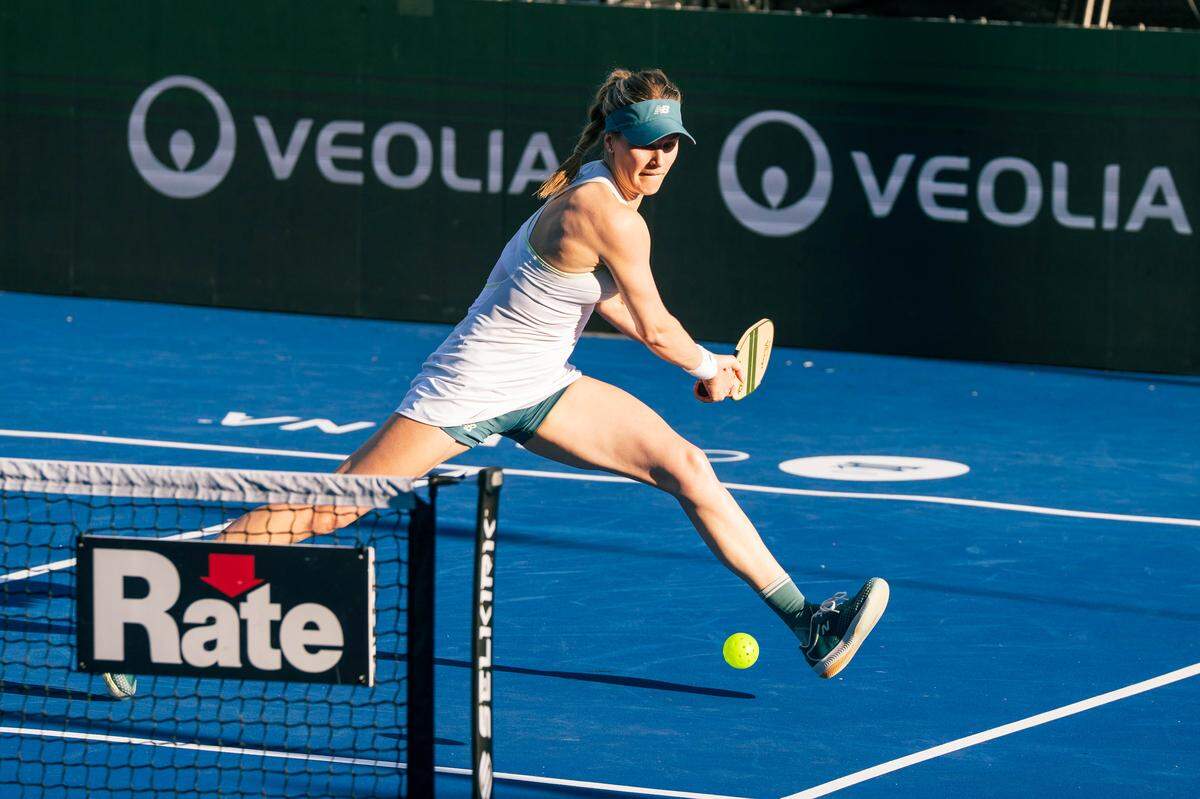 Genie Bouchard, earned her first career medal on the Carvana PPA Tour, falling short of the gold to World No.2 Kate Fahey in Sacramento on Sept. 27, 2025 at Lifetime Arden.