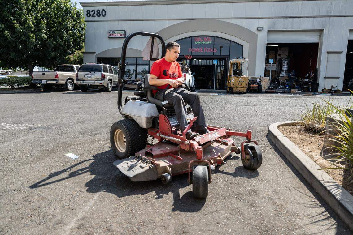 When Will Gas Lawn Mowers Be Banned in California: Key Deadlines Revealed