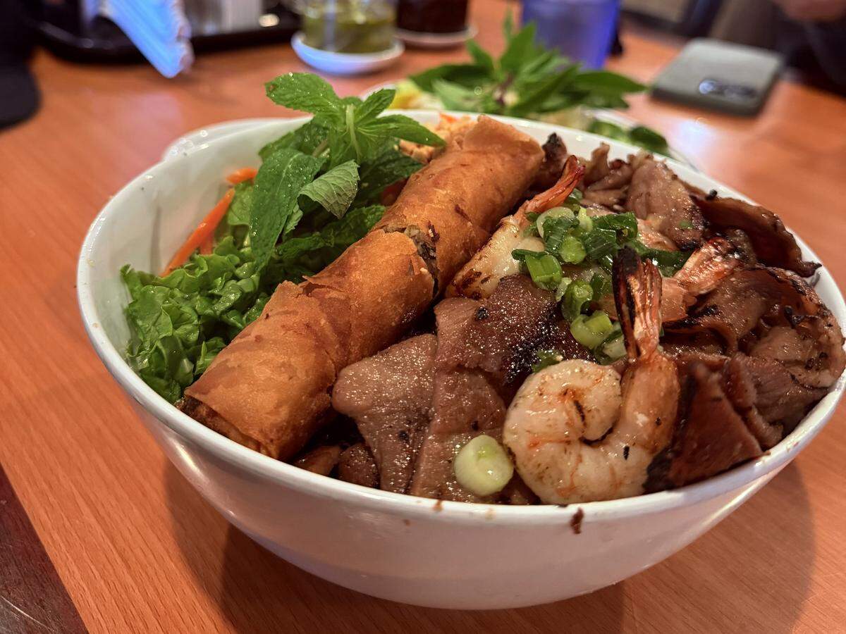 Pho City’s [Bun T, TN, CG] Grilled Pork, Prawn and Egg Roll with Vermicelli