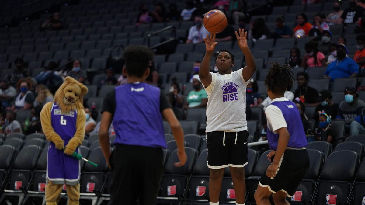 Kids compete on the floor of Golden 1 Center during a Kings and Queens league game on Friday, July 30, 2021.
