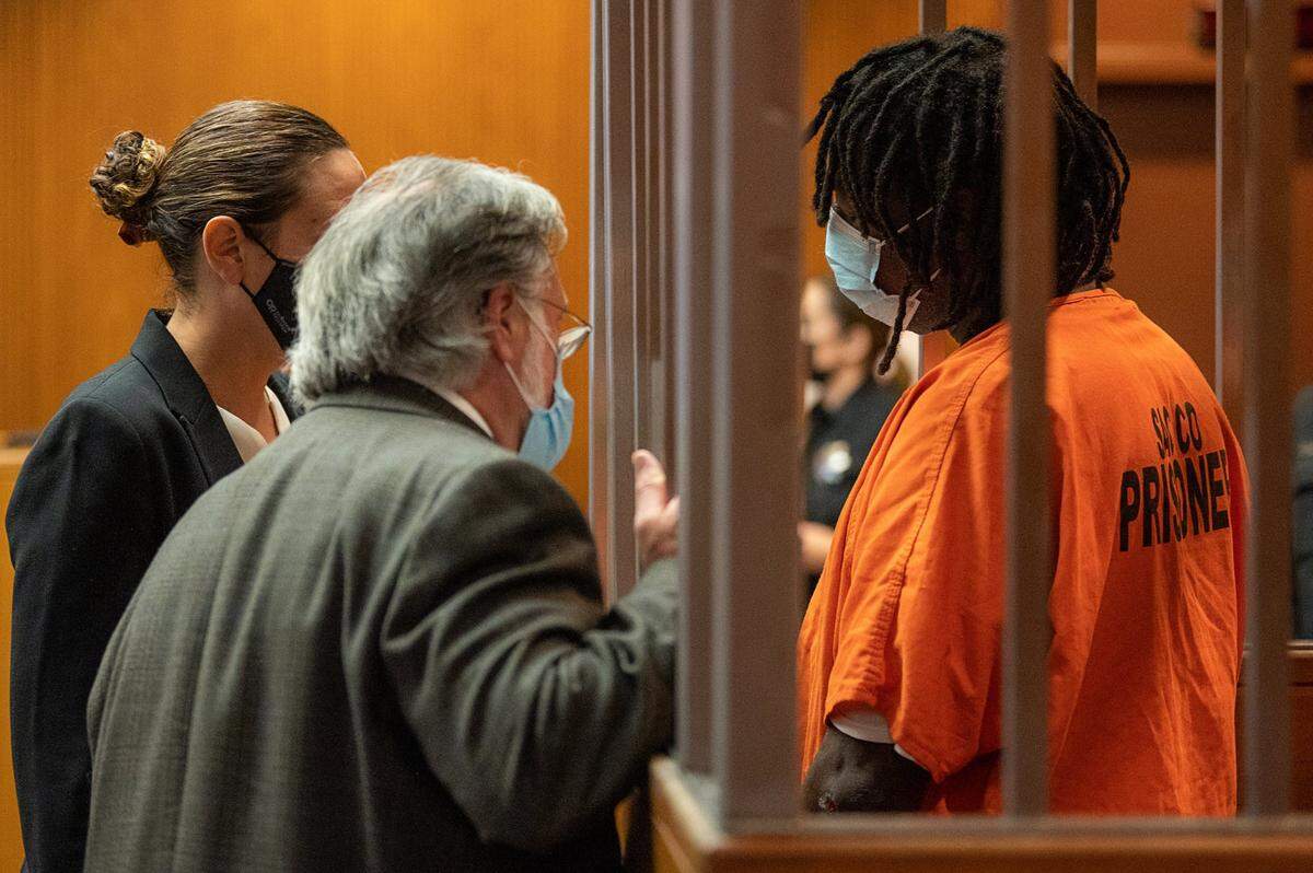 Troy Davis consults with public defenders in September as he is charged in Sacramento Superior Court in the home invasion slaying of Kate Tibbitts and her dogs in Sacramento’s Land Park neighborhood. While Davis could have been held on bail, his release highlights the danger the downtown jail poses to Sacramento residents.