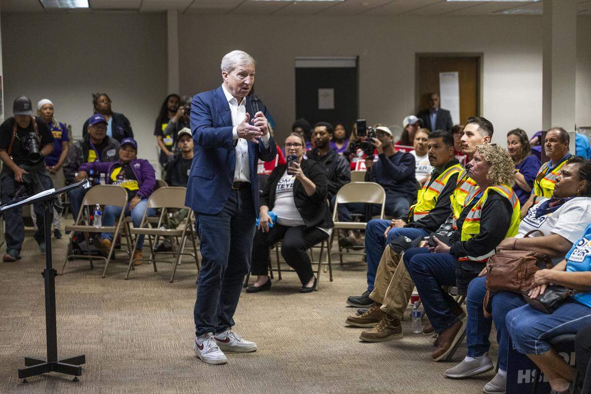 Gubernatorial candidate Tom Steyer speaks to supporters during a bus tour stop at the SEIU 2015 office in West Sacramento on Friday.