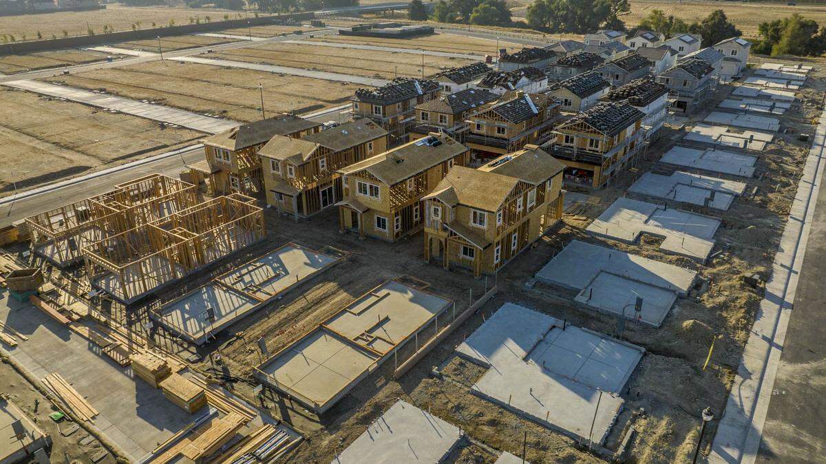 A subdivision called Balboa II, by Express Homes, is just one of many new communities popping up on the west end of Roseville on October 16, 2022.
