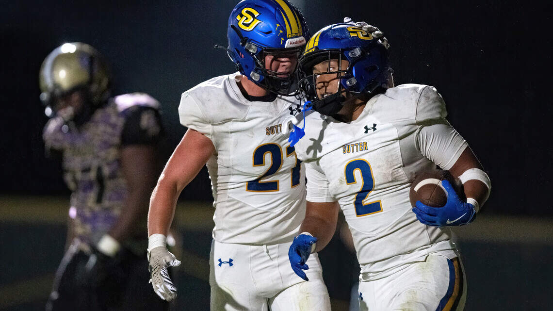 Oak Ridge and Sutter mess with Texas, winning football openers in Lone Star State