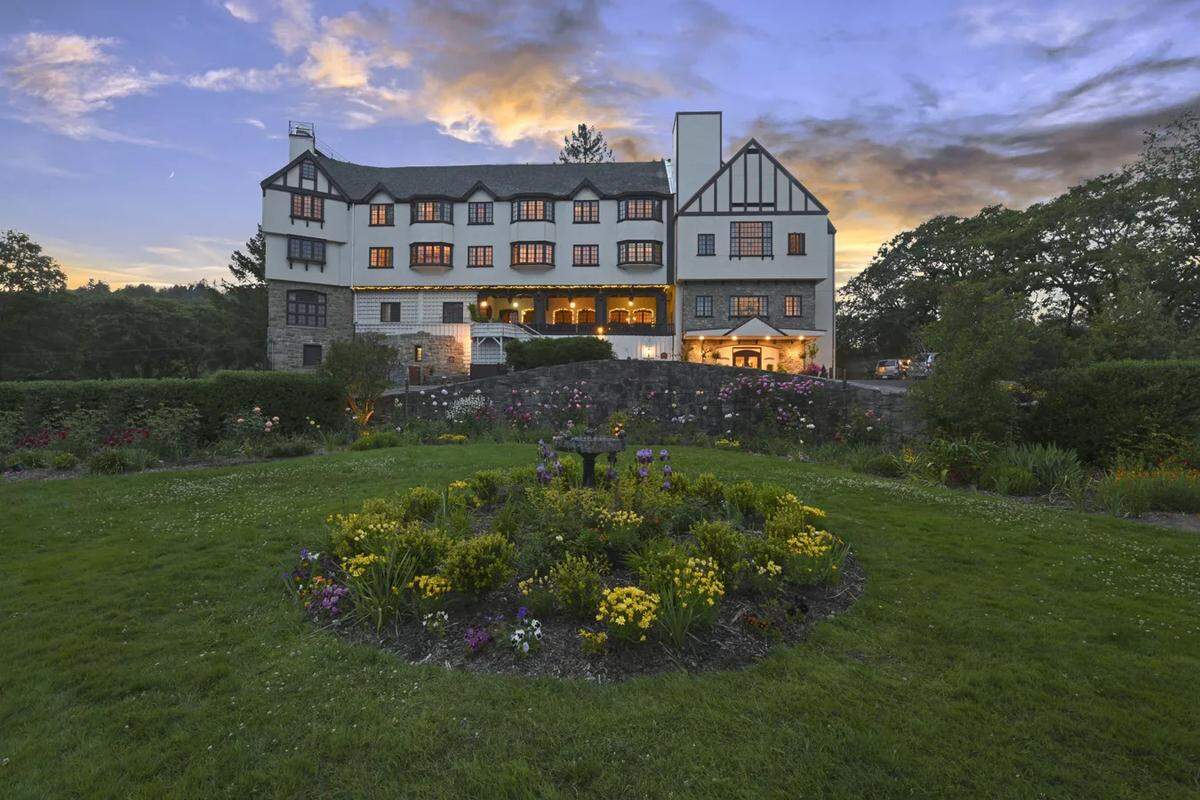 The Benbow Historic Inn