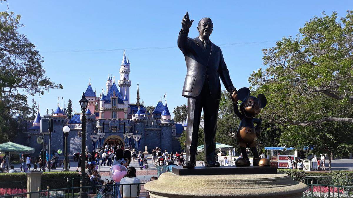 Planned changes to Jessica Rabbit’s role in a “Who Framed Roger Rabbit” ride at Disneyland have some fans speaking out online.