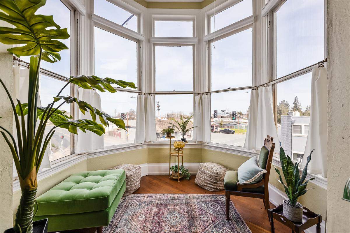 The upstairs bedrooms and bathrooms make up the 5-star Airbnb lodging.