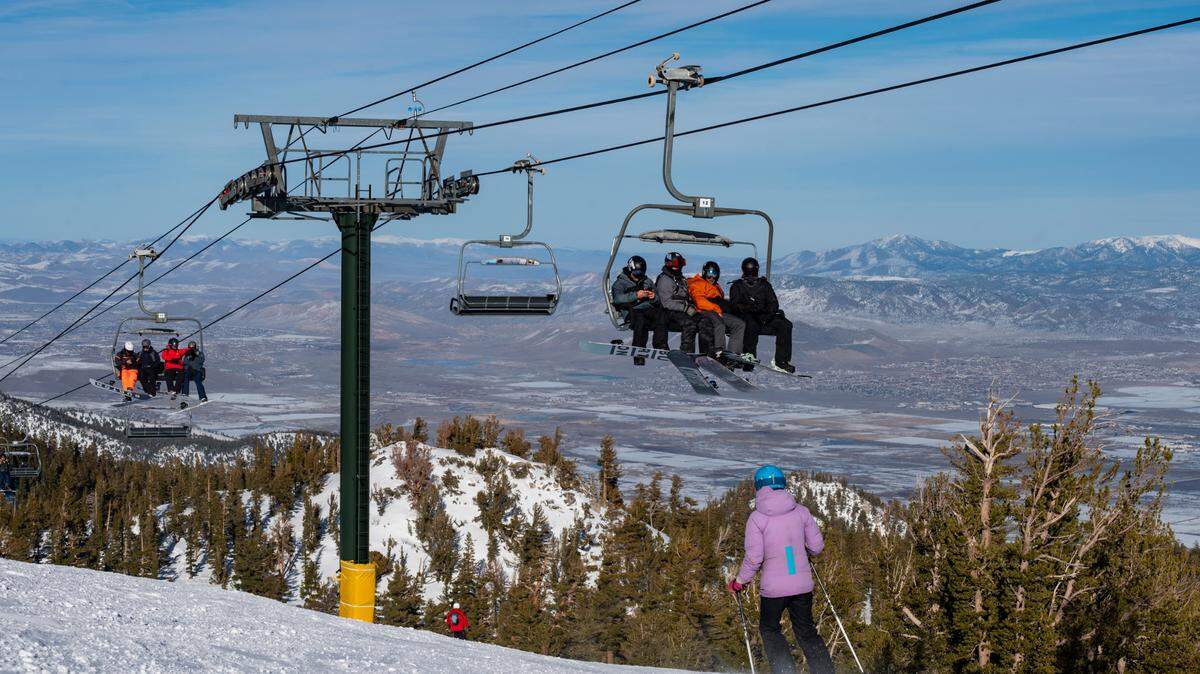 Ski resorts in Tahoe are extending their ski seasons as Northern California sees more snow and rain. See the new dates.