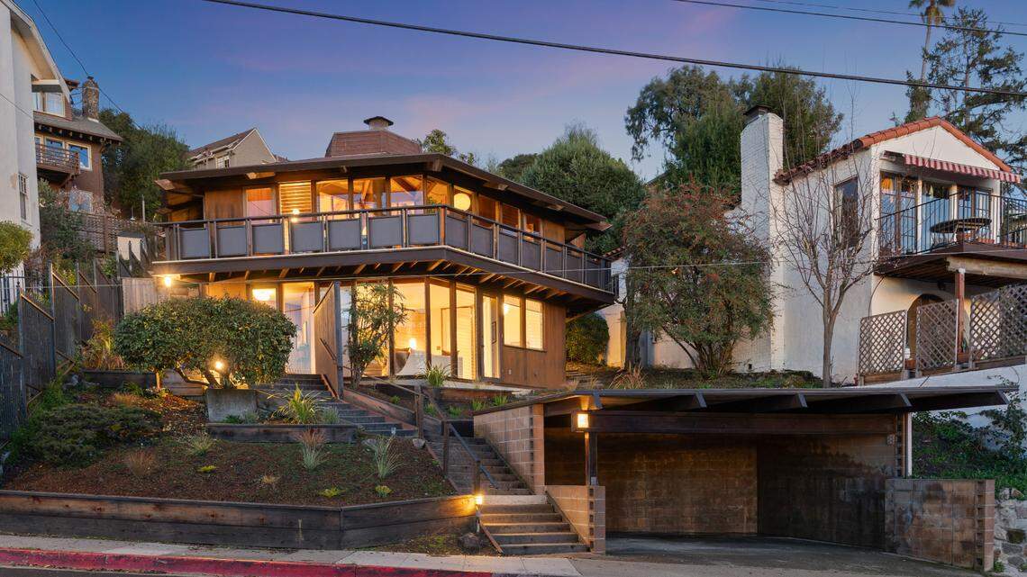 Chic hexagonal home sells for 101% over asking price in the Bay Area. See why