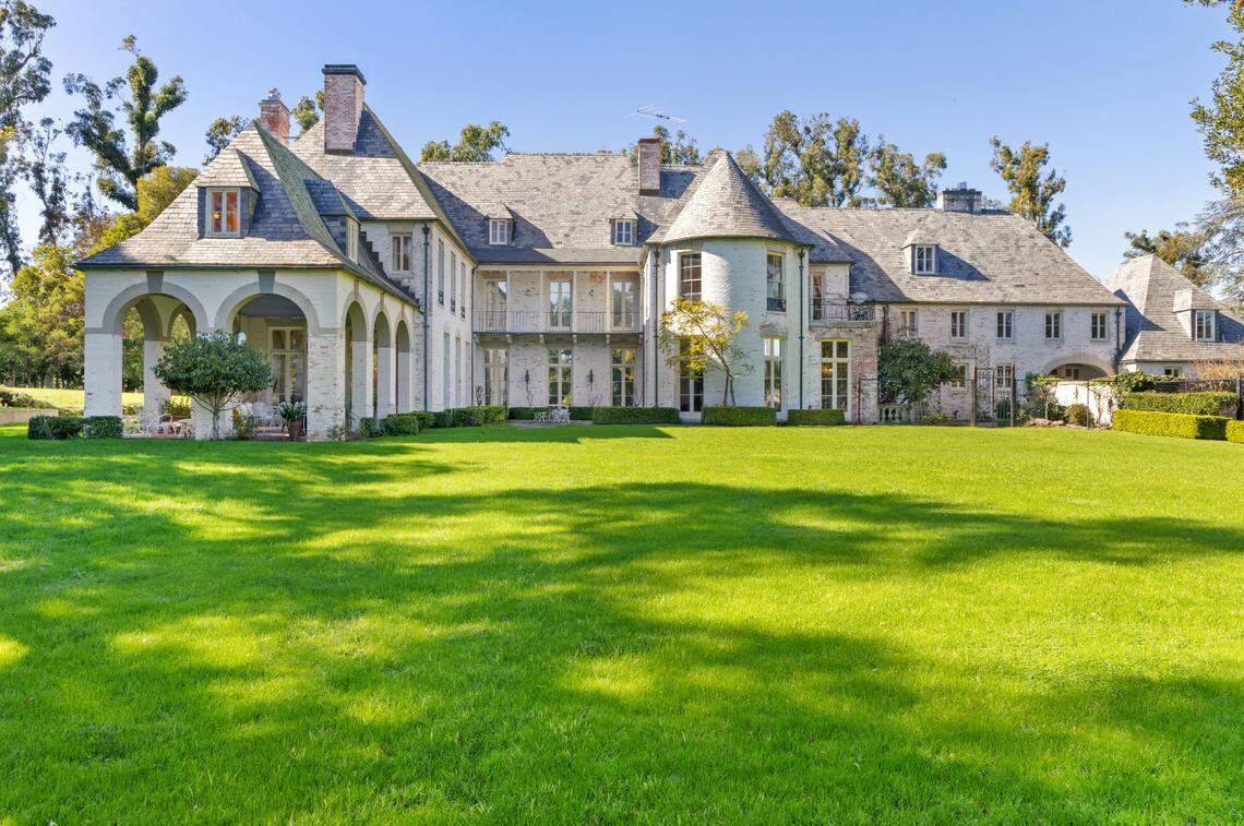 This estate — with 11 bedrooms, 10 full bathrooms and 5 half bathrooms — has meticulously preserved craftsmanship and architectural details from the original 1920s design.&nbsp;