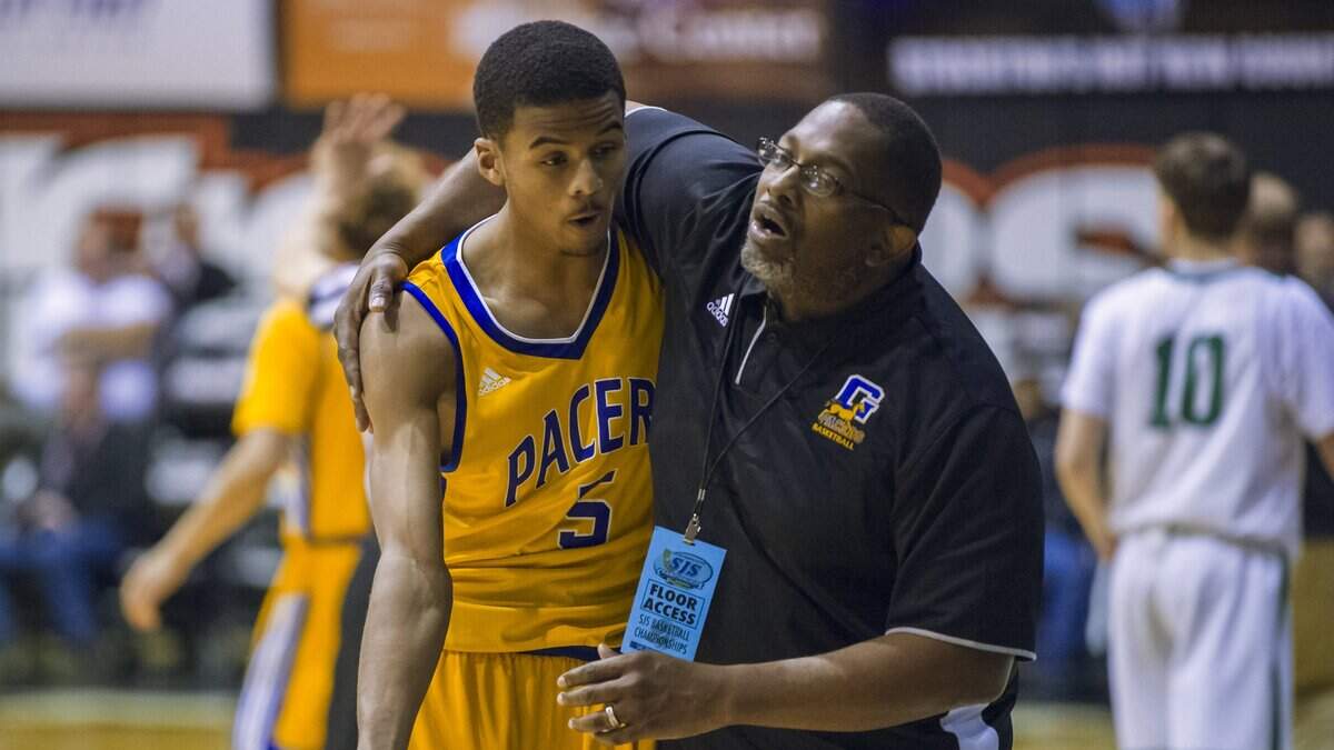 Grant coach Deonard Wilson has Steven Richardson (5) and the Pacers back in the Sac-Joaquin Section Division II semifinals. Top-seeded Grant hosts No. 5 Sacramento on Wednesday.