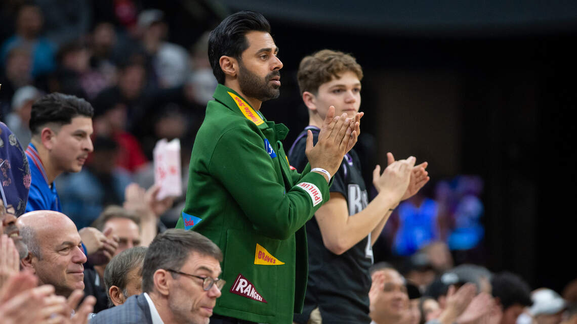 Comedian Hasan Minhaj, a Davis native, embellished stories in stand-up routines, report says