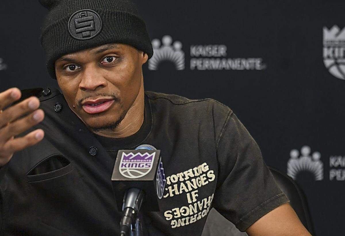 Sacramento Kings guard Russell Westbrook (18) asks Sactown Sports Matt George what he thought about his team’s 133-123 loss against the New Orleans Pelicans at Golden 1 Center on Thursday, March 5, 2026.