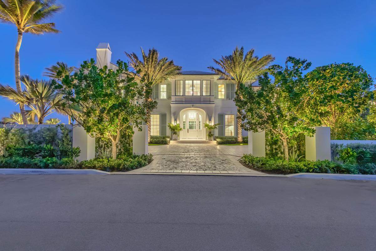 Listed for $84.95 million by Christian Angle Real Estate, the nearly one-acre compound offers sweeping views of the Atlantic.