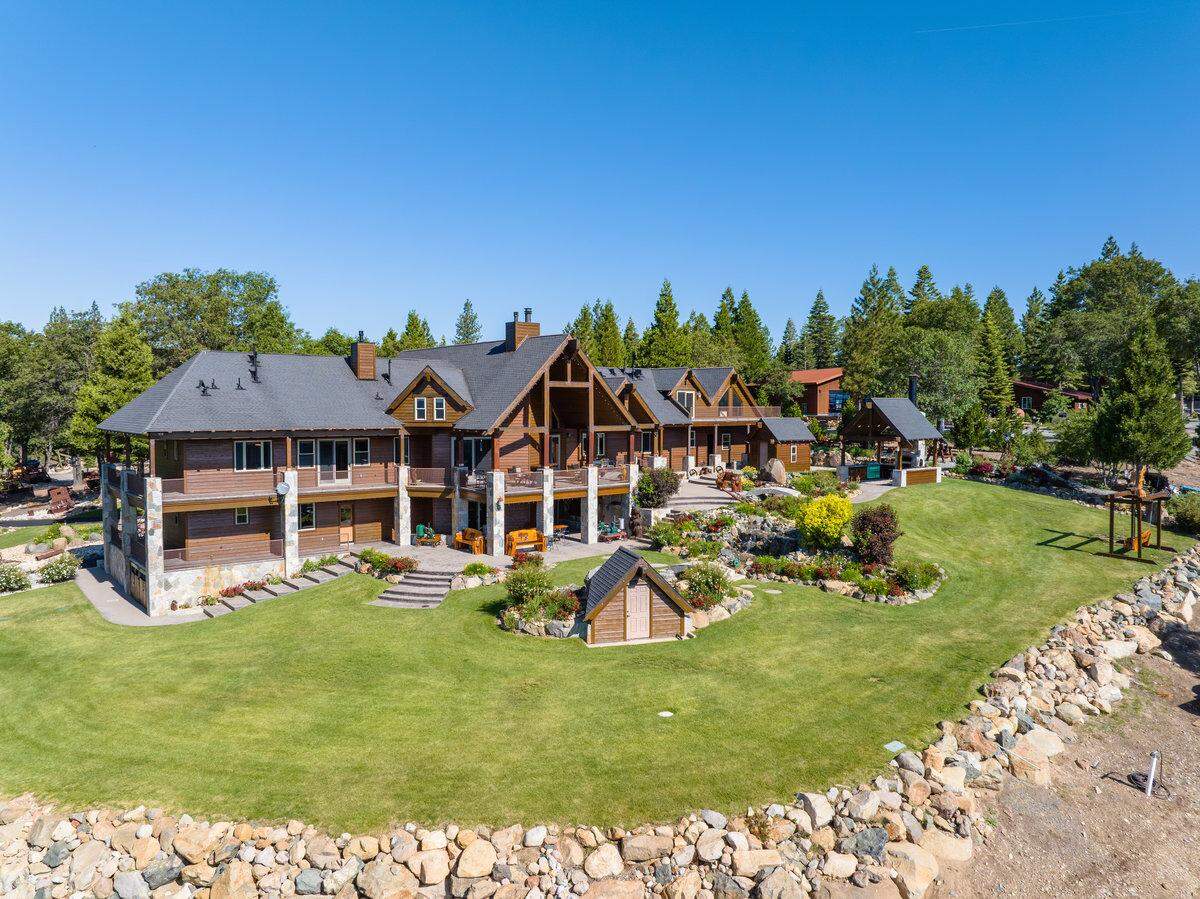 The exterior elements of the 6,400-square-foot mountain estate speak to durability and aesthetics.