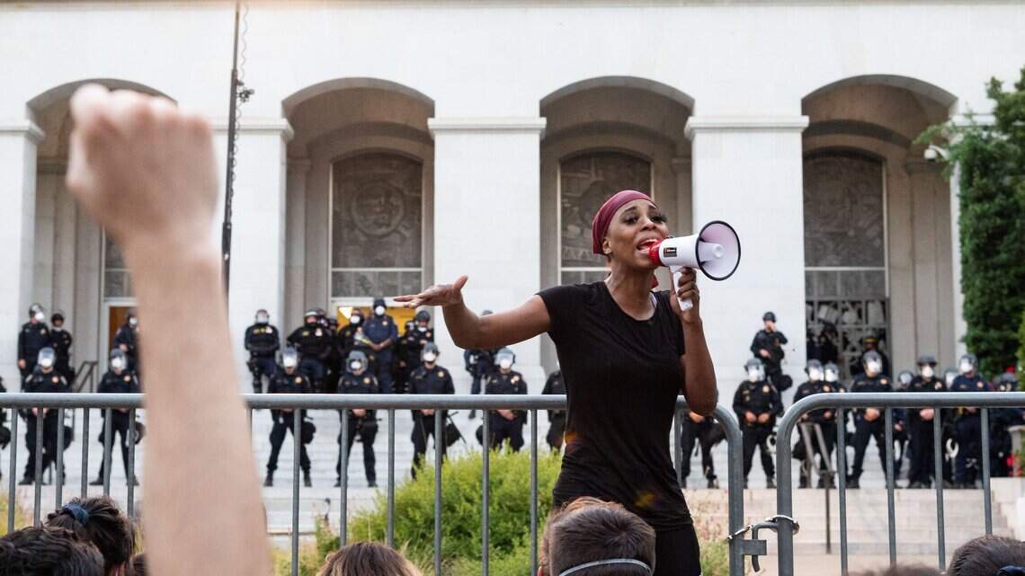 Defund the police? Not while law enforcement is funding Democrats’ political campaigns