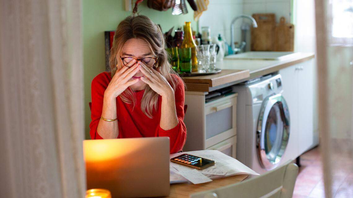 Why 67% of Women Feel Exhausted: 10 Medical Causes Most Doctors Aren't Catching