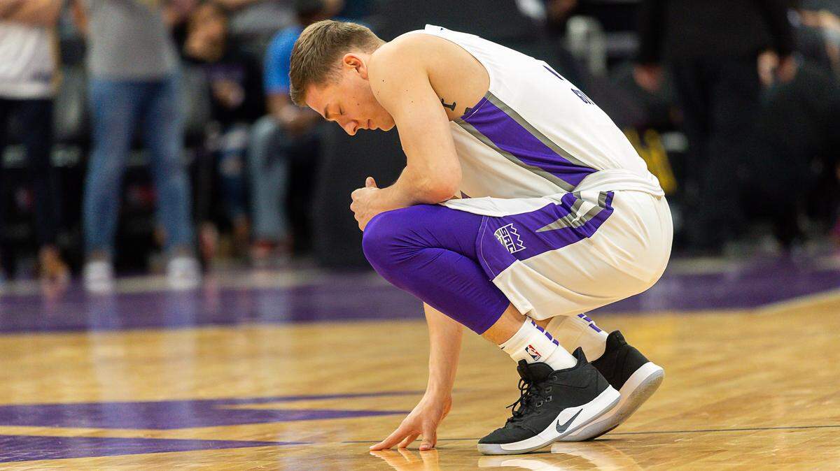 Sacramento Kings guard Kyle Guy (7) waits for the start of play against the Golden State Warriors at the California Summer Classic’s first day at Golden 1 Center on Monday, July 1, 2019.