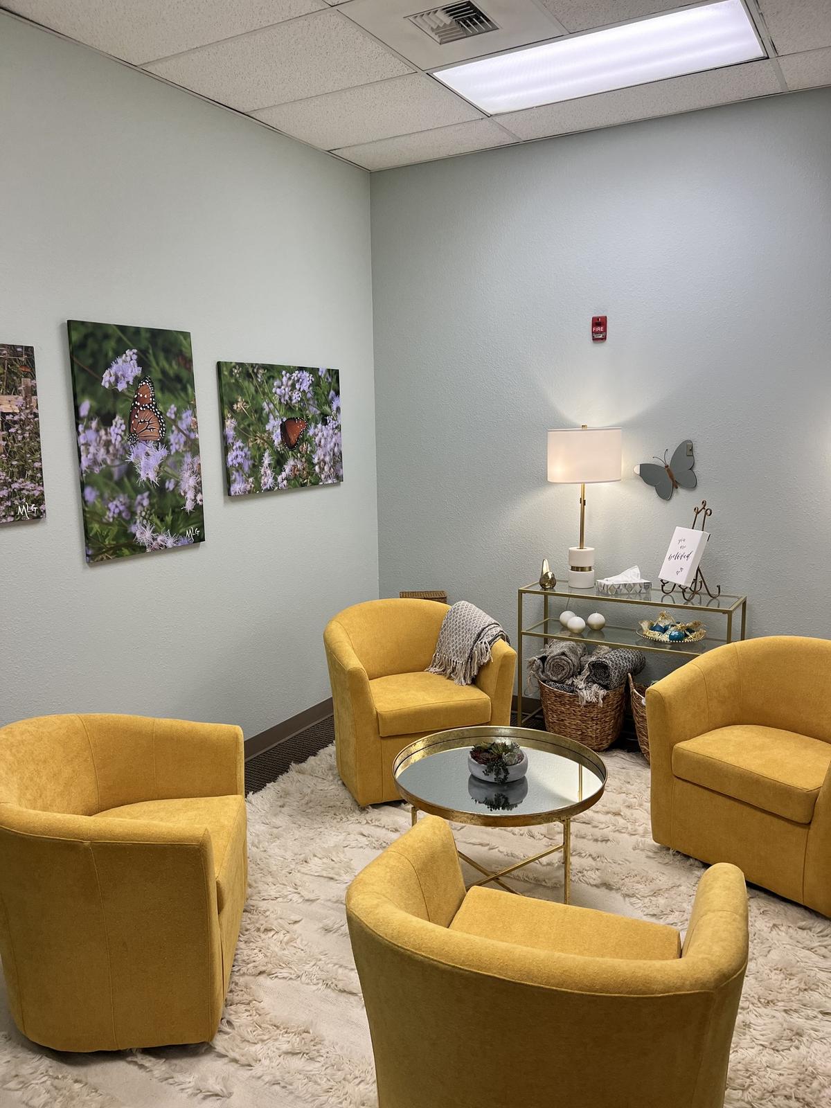 The Sacramento County Sheriff’s Office and others unveiled new “soft interview rooms” Thursday at the agency’s substation in south Sacramento. It’s a room incorporating non-triggering artwork and muted colors to help victims be at ease while talking to law enforcement.