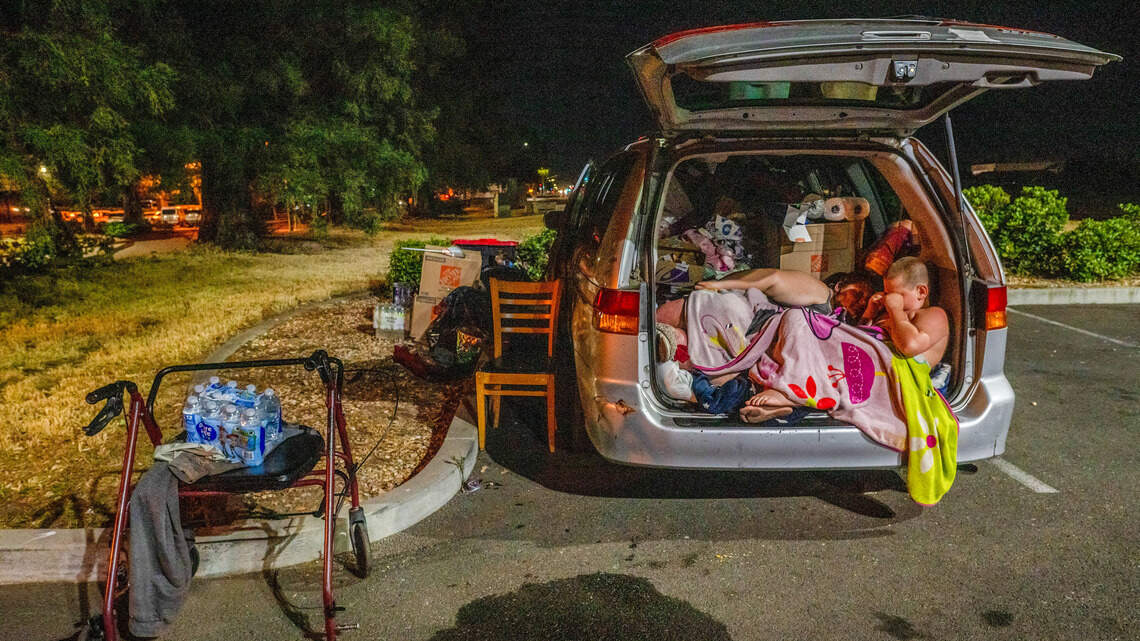 How a new Sacramento program change left homeless families with kids sleeping outside