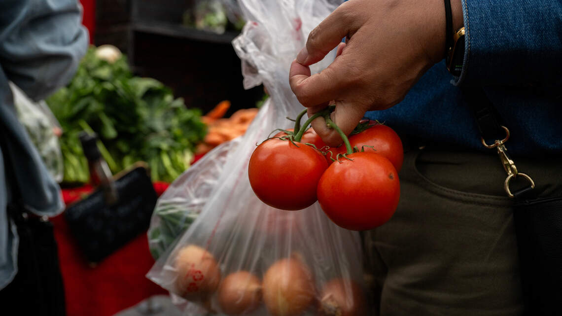 Changes are coming to Sacramento’s Midtown Farmers Market. What to know when you go