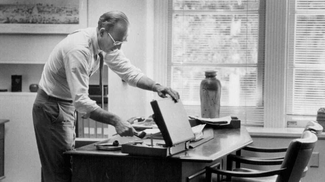 Walter Slipe, longtime city manager who had larger vision for Sacramento, dies at 90