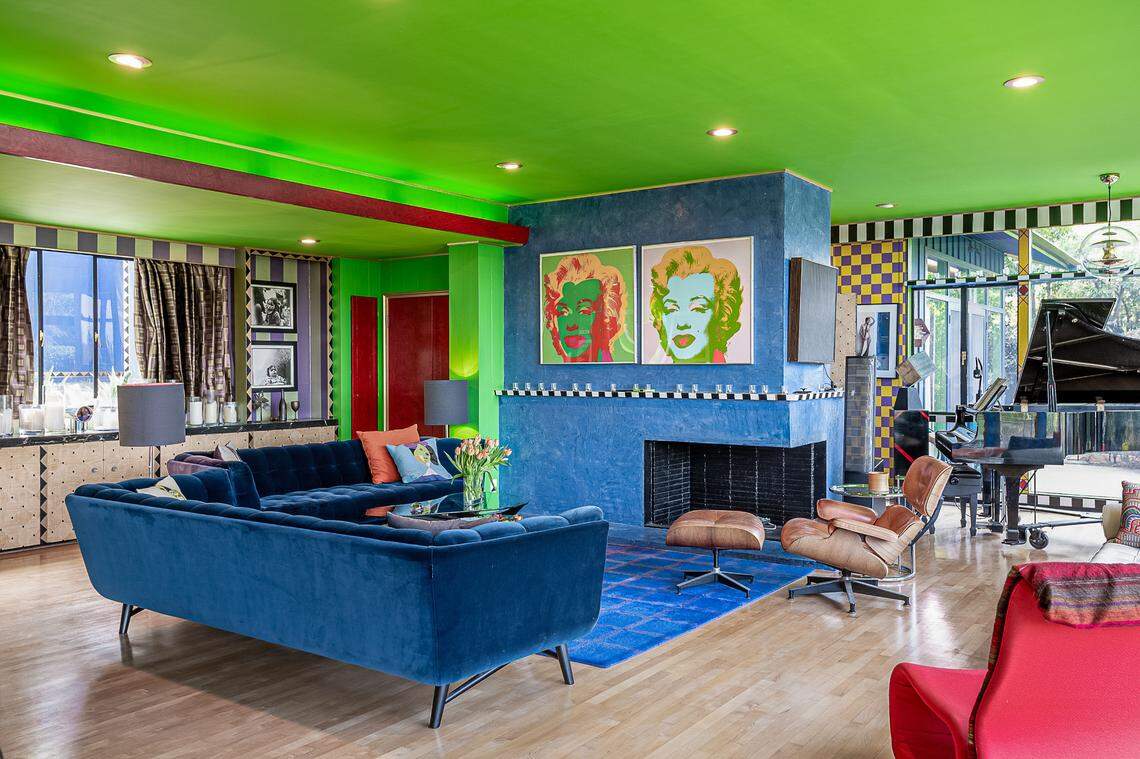 For the first time on market in nearly 30 years, a spectacular mid-century modern entertainer’s dream home is for sale in Studio City, California, for $5.65 million.