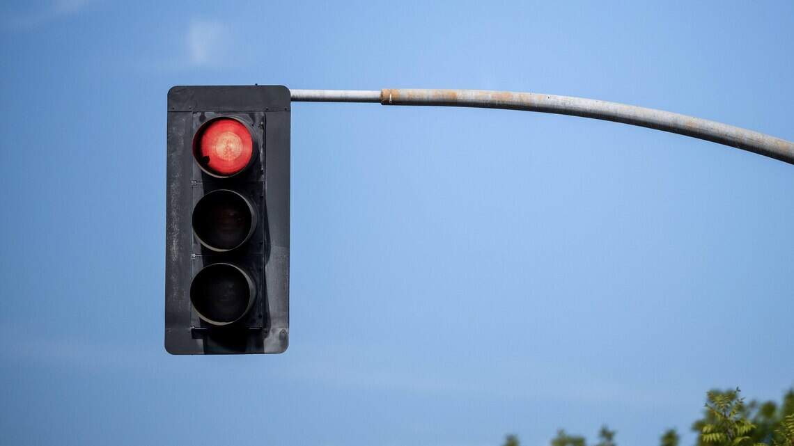 Where should Sacramento install red light cameras? See draft list of intersections