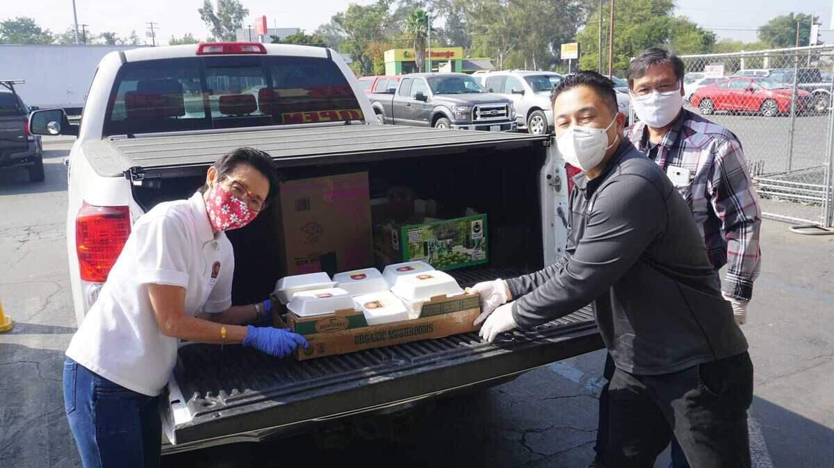 The Chinese American Council of Sacramento handed out 400 boxed lunches for low-income and elderly Asian American and Pacific Islander residents Oct. 9.