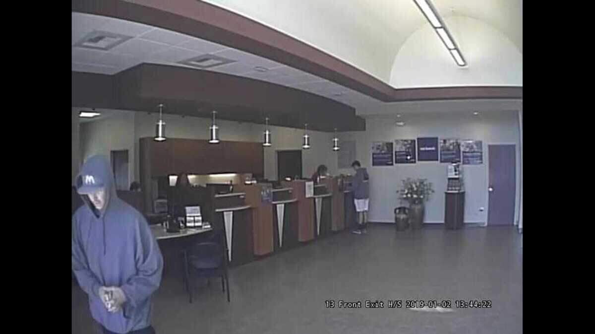 The El Dorado Sheriff’s Office is seeking public assistance to identify the suspect of a bank robbery that took place Wednesday afternoon. The images of the suspect were pulled from the bank’s surveillance cameras.