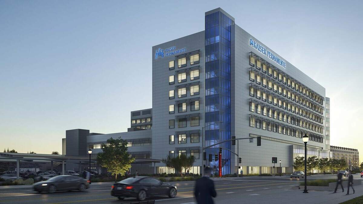 A rendering shows Kaiser Permanente’s Railyards Medical Center, which broke ground on Wednesday. With a expected completion date in 2029, the new facility will include an eight-story, 662,050-square-foot hospital and a five-story, 173,000-square-foot medical office.