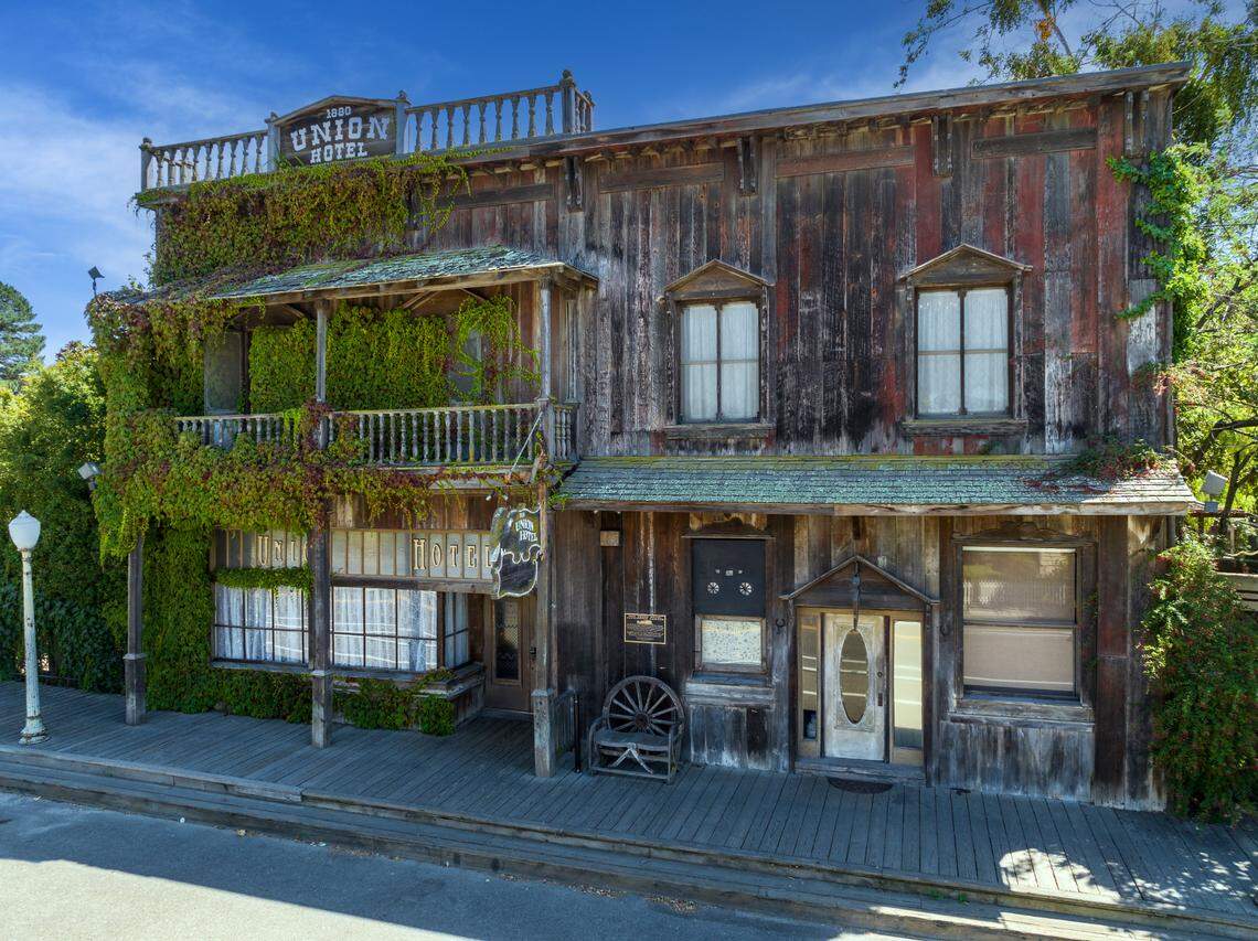 The 1880 Union Hotel.