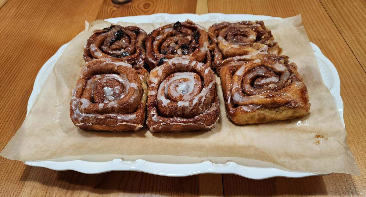 Spinners is inside a Sacramento Union 76 station in Land Park and offers critically-acclaimed cinnamon buns, ranging from plain, with raisin and with nuts.