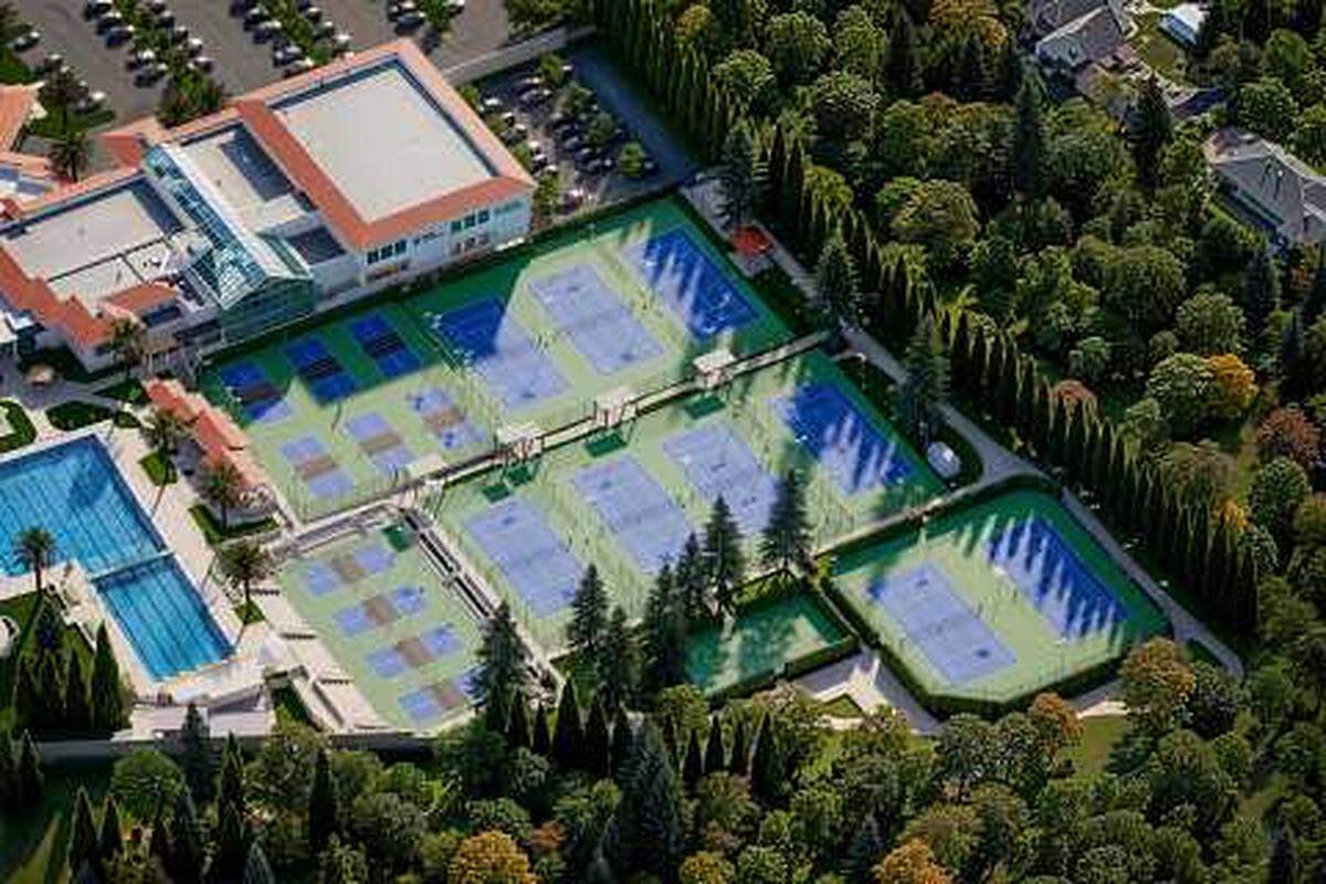 A rendering image of Life Time Arden and their 10 outodoor pickleball courts and nine tennis courts, located at 1220 Arden Hills Lane in Sacramento.
