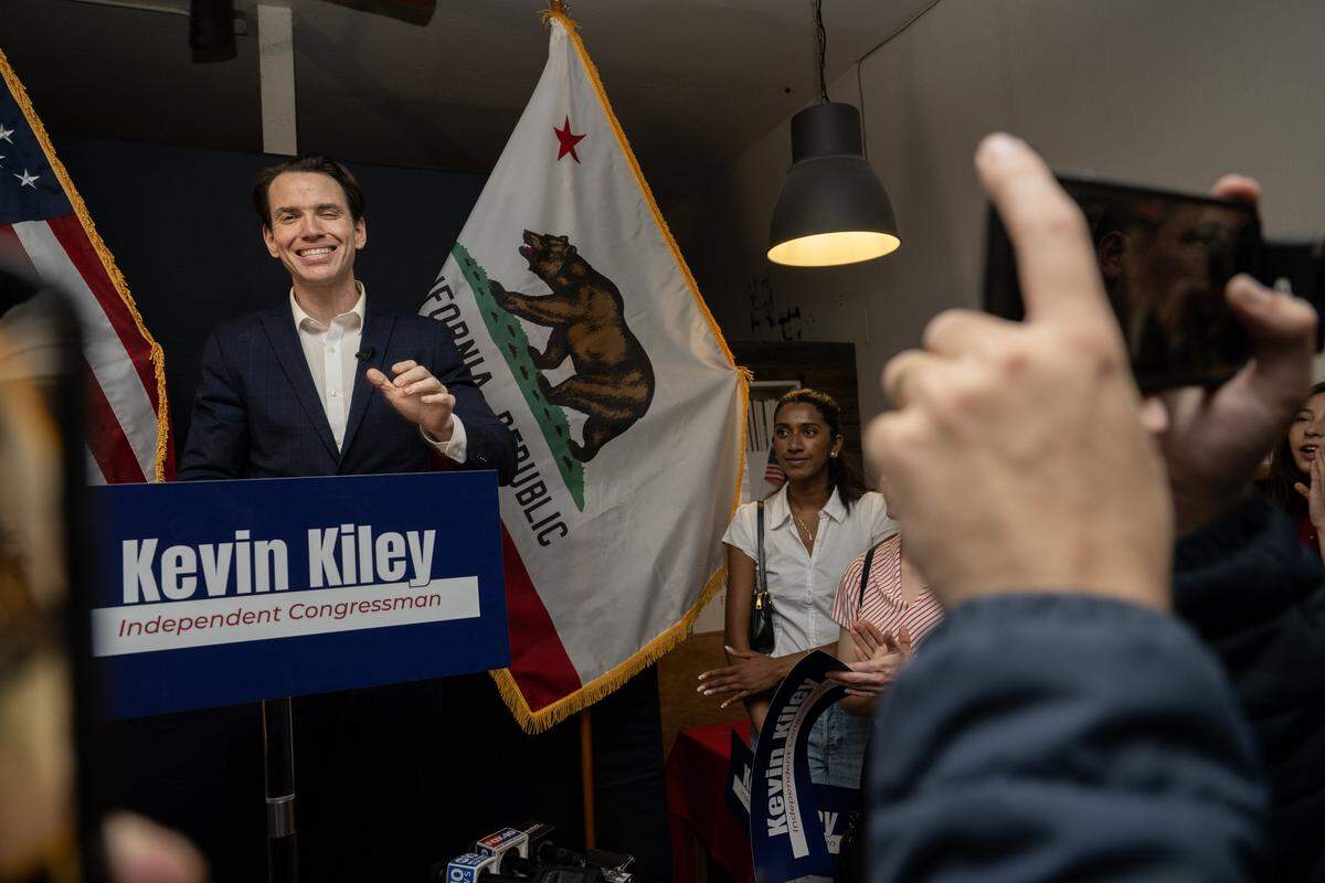 U.S. Rep. Kevin Kiley addresses supporters at Fourscore Coffee in Roseville on primary election on Tuesday.