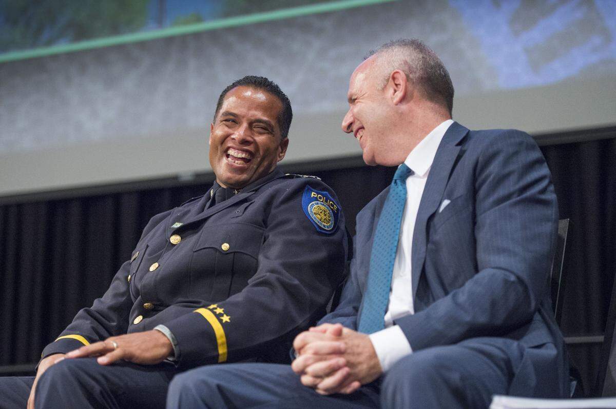 Daniel Hahn shares a laugh with Sacramento Mayor Darrell Steinberg before being sworn in as the city’s police chief on Friday, August 11, 2017, at Sacramento State.