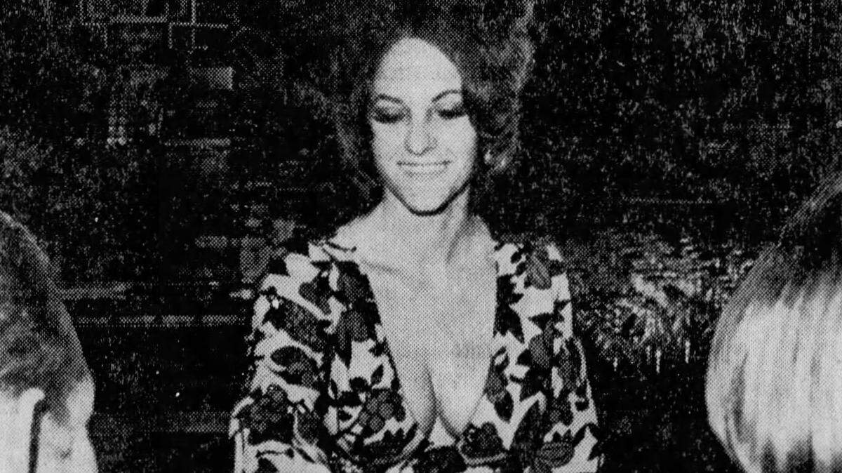 Tina Barton works at the Driftwood in 1971.