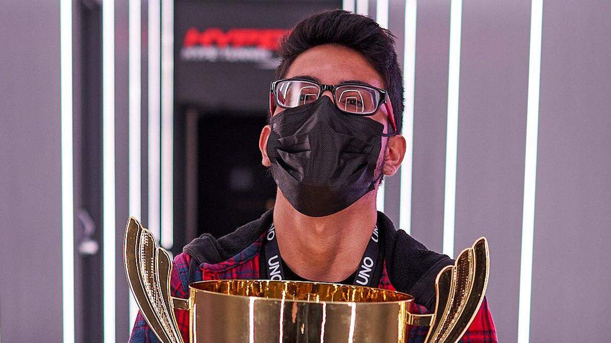 Aldwin Rodriguez, 20, a Sacramento State student, won the first UNO world championship on Thursday, Nov. 11, 2021, at the HyperX Esports Arena in Las Vegas.