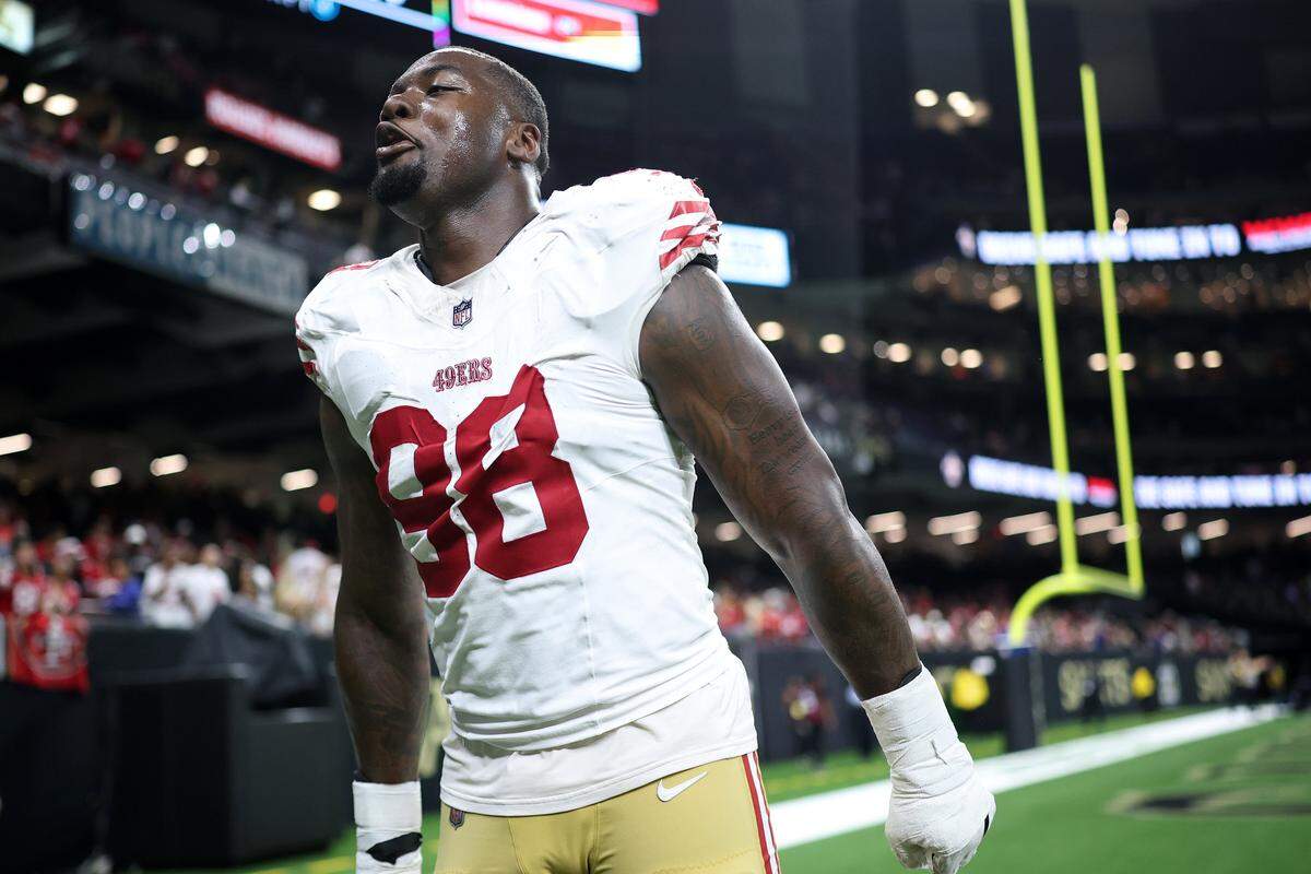 NEW ORLEANS, LOUISIANA - SEPTEMBER 14: Mykel Williams #98 of the San Francisco 49ers reacts during the NFL 2025 game between San Francisco 49ers and New Orleans Saints at Caesars Superdome on September 14, 2025 in New Orleans, Louisiana. (Photo by Chris Graythen/Getty Images)