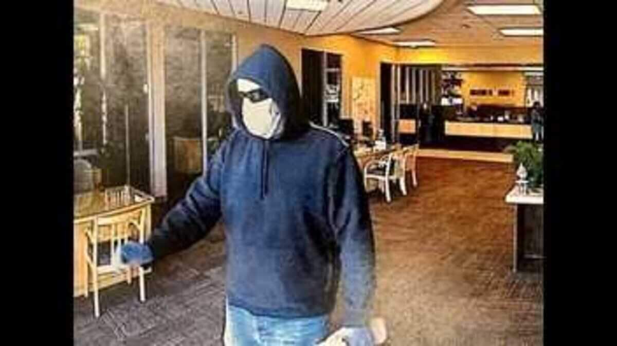 Rocklin Police are asking for the public’s help to identify a man suspected of robbing a bank in Rocklin Tuesday. The man fled the bank on foot.