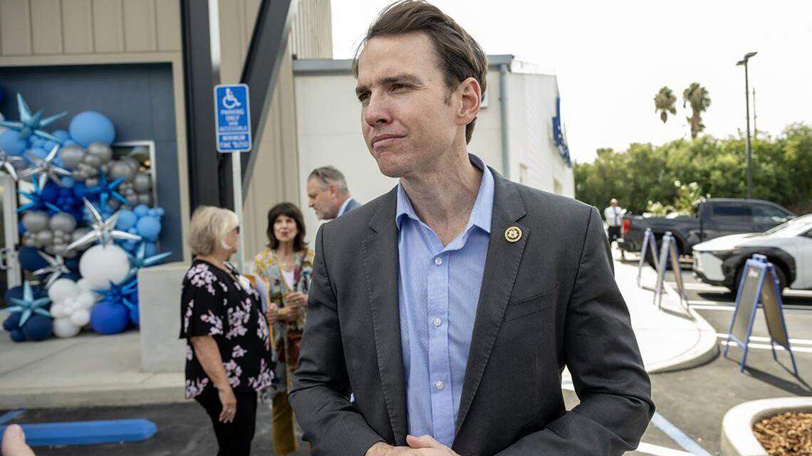 With big health care premium hikes due Jan. 1, Congress is stuck on how to help