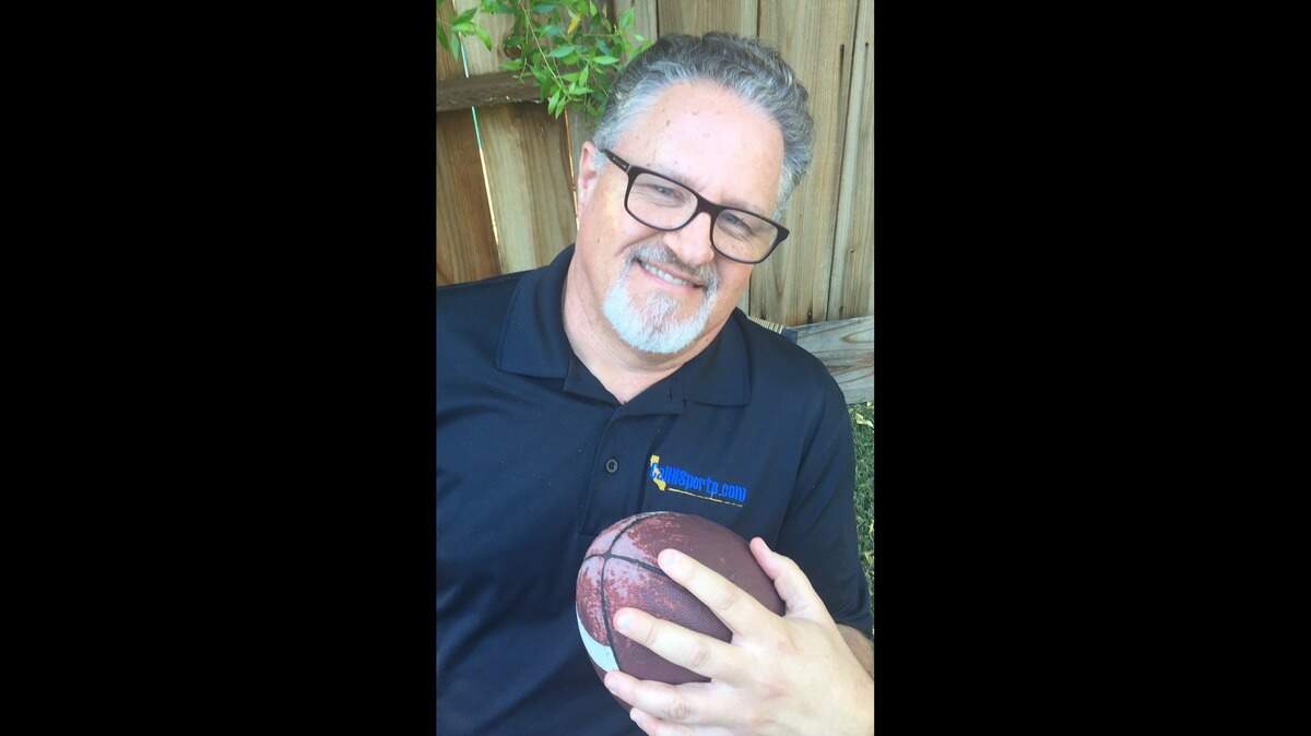 Sacramento-area native and longtime Cal-Hi Sports editor Mark Tennis offers endless nuggets in his book, “High School Football In California.”