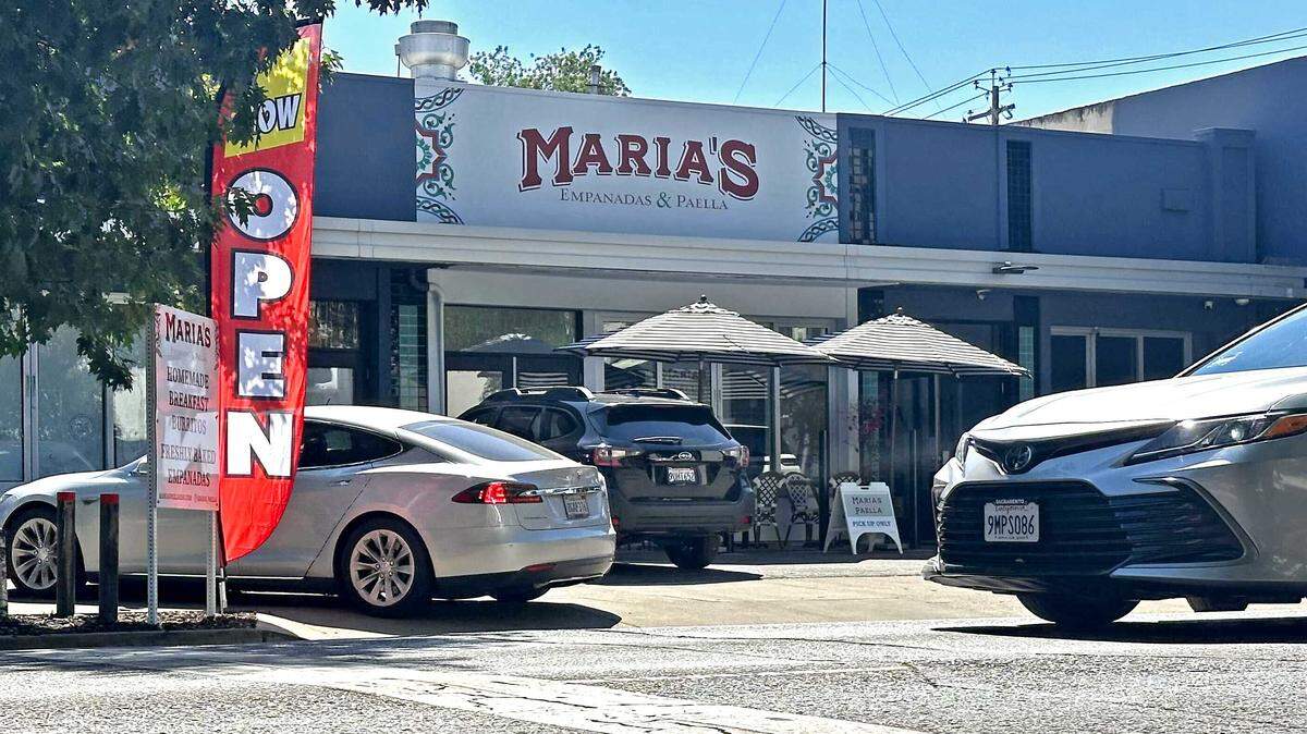 The exterior of Maria’s Paella is seen in Sacramento’s Boulevard Park neighborhood on Wednesday. The Midtown Farmers Market vendor opened its first brick-and-mortar location at 701 16th St. earlier this month, expanding into a permanent restaurant and taking over the former Lulu’s Commercial Kitchen.