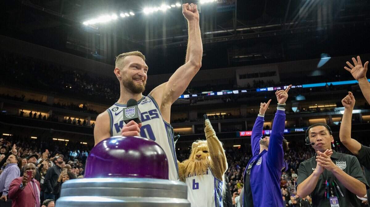 Sacramento Kings forward Domantas Sabonis (10) reacts after lighting the beam during the Kings win 118-113 over the Oklahoma City Thunder at Golden 1 Center in Sacramento, Friday, Jan. 20, 2023.