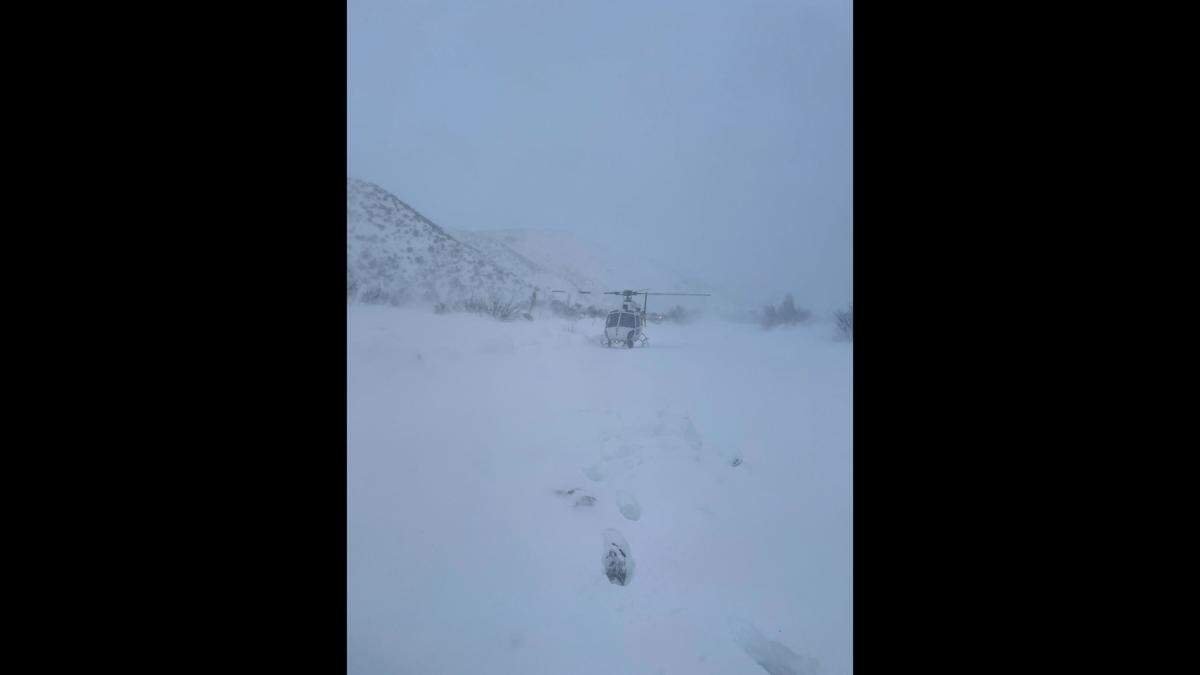 A man stranded in the snow while off-roading was rescued sending a text message to his girlfriend when his calls failed, a California sheriff said.&nbsp;